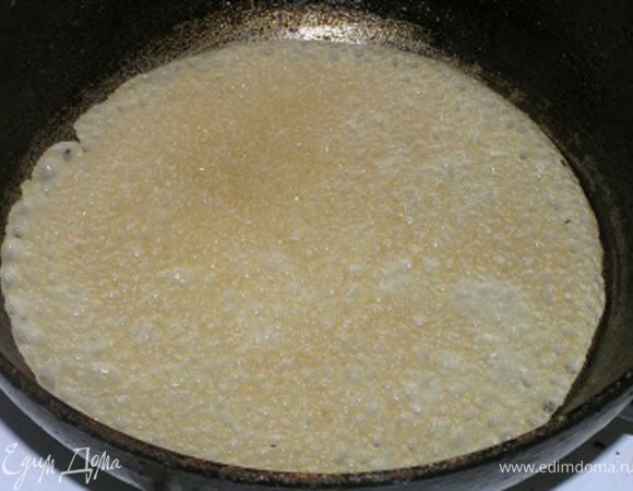 обжарить блинчик с двух сторон,