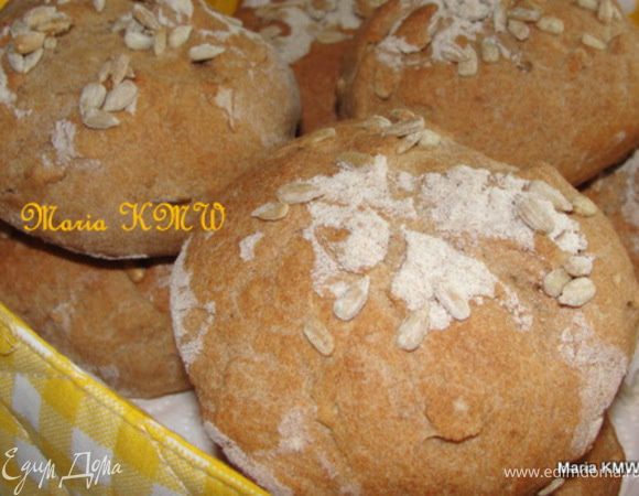 Выпекаем булочки 20 минут до румяного цвета.
Приятного аппетита!