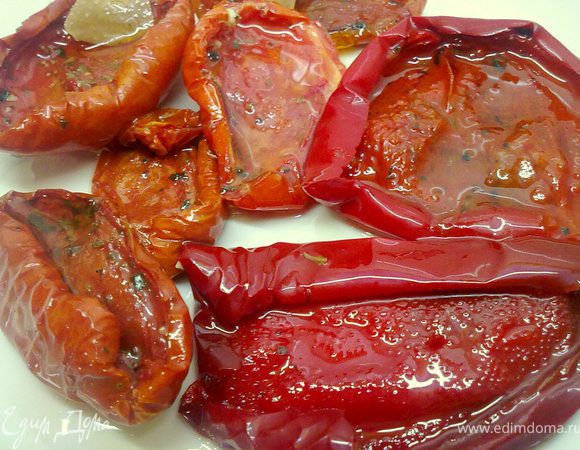 вяленые помидоры и перец...