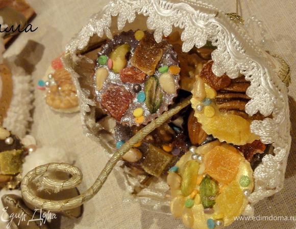 Думаю, что такой шоколадке они будут рады больше! я на своих испытала))))