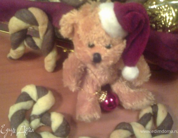 Добавляем милые игрушечки-шарики и несём в гости!Можно испечь заранее,тогда надо припрятать от семейства)))