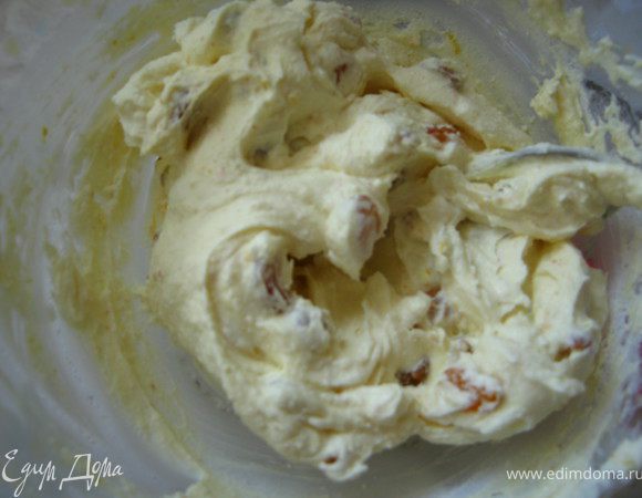 Начинка: творог протираем через сито, добавляем все остальные ингредиенты