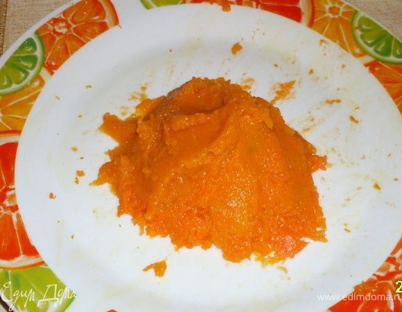 Все продукты нужно заранее достать из холодильника, они  должны быть теплыми.
Тыкву запекаем в духовке и натираем на мелкой терке
