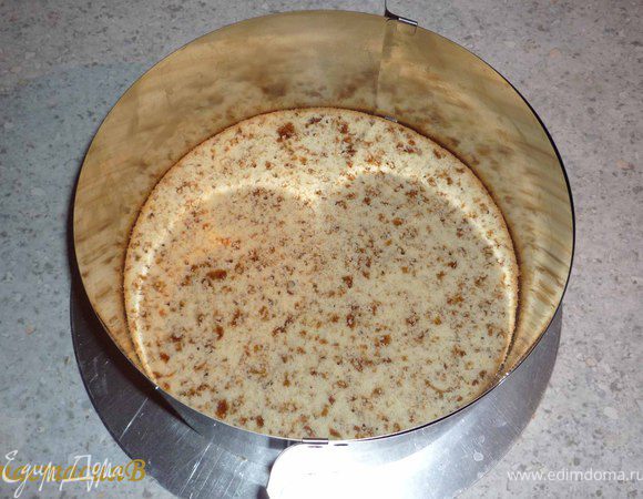 У нижней основы устанавливаем контур. 