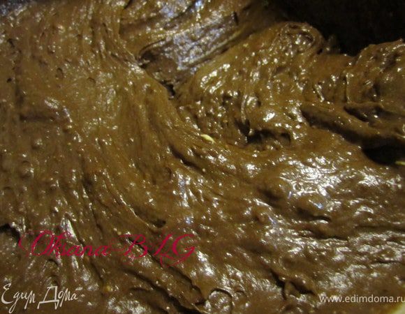 Добавить сухую смесь.