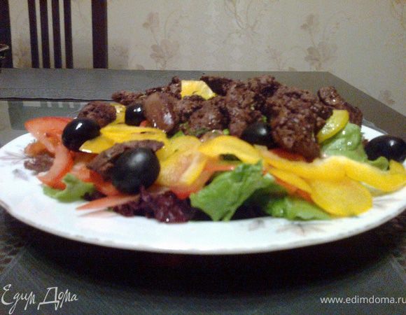 Сверху выкладываем печень и поливаем сверху оливковым маслом с прованскими травами))Все просто)