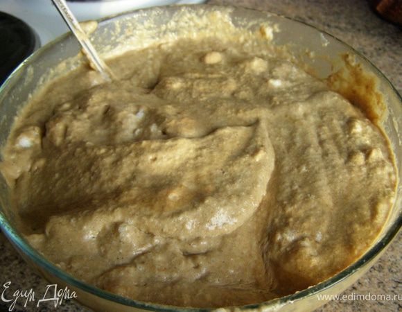 затем аккуратно вмешаем все остальное