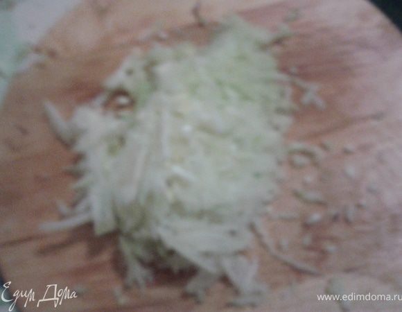 лук нарезать мелко