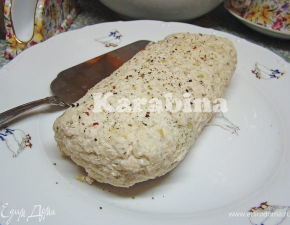 Готовый рулет обязательно остудите и только тогда нарезайте. Приятного аппетита! 