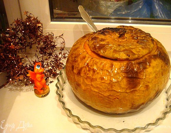 Подавать непременно в горячем виде.