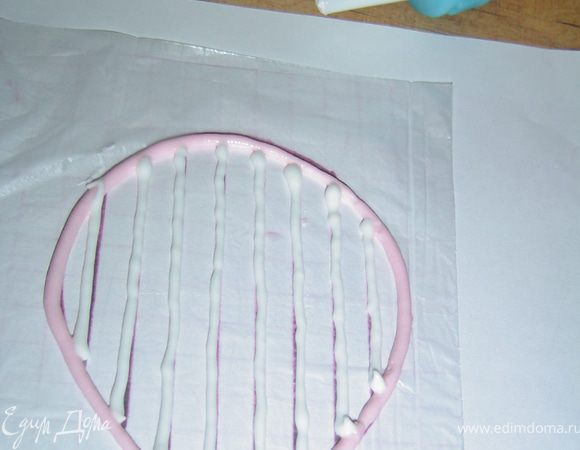 а серединку - белым.