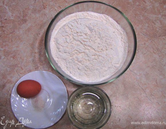 Для начала приготовим лапшу.