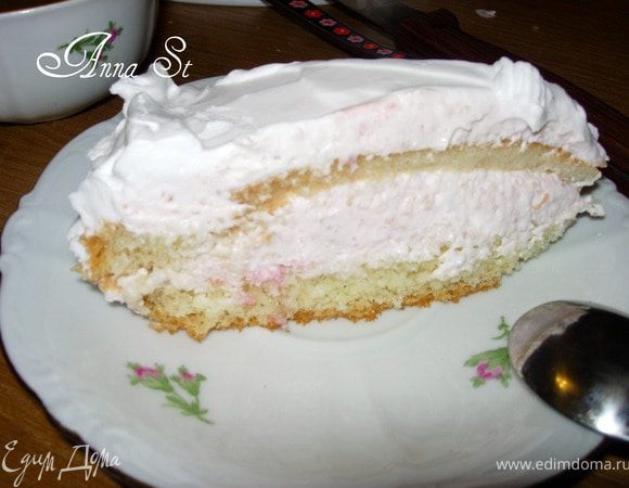 Вот такой он внутри - нежный и невесомый! Счастливых праздников!!