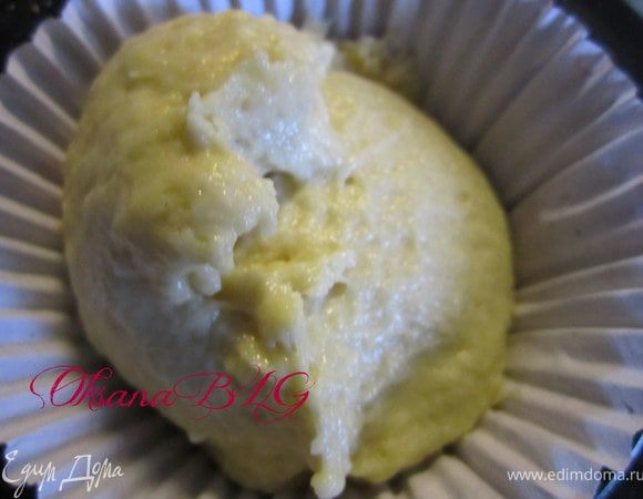 И на верх положить тесто.