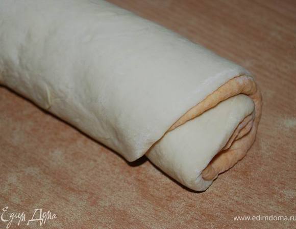 Сворачиваем в рулет.