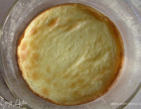 Выпекать в разогретой духовке 35 минут, или пока верхняя корочка не станет золотисто-коричневой. Полностью остудить.

