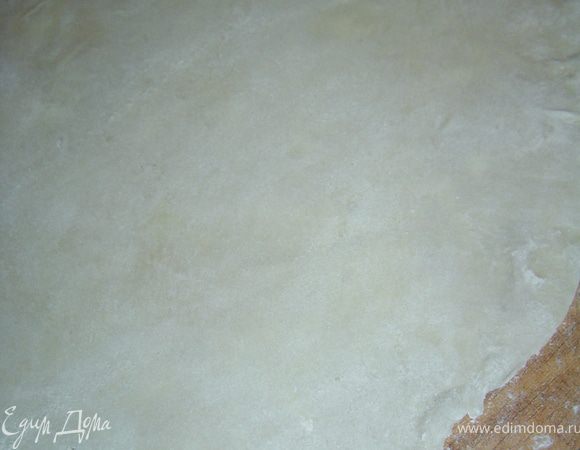 каждую очень тонко раскатываем.