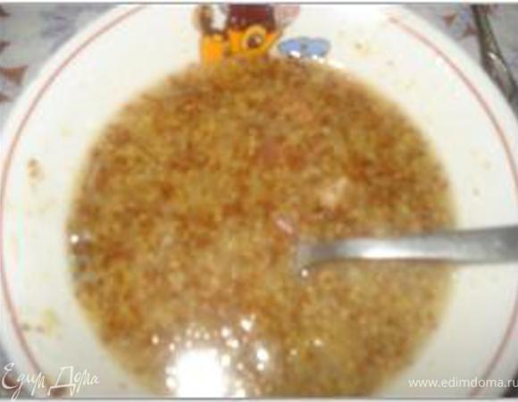 Приготовить маринад. Натереть цедру лимона или лайма в чашку, выдавить сок, добавить горчицу, мед, хорошо перемешать.