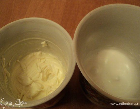 Рецепты сигаретного бисквита и бисквита «Джоконда» я взяла из рецепта торта «Рив Гош» от Natarit. Для  сигаретного бисквита: размягченное масло взбить сахарной пудрой, добавить взбитые белки,                                                                                                           