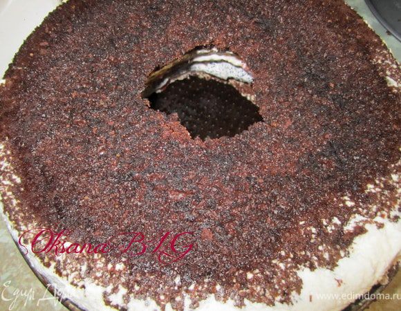 Теперь обрезную часть, нужно переместить обратно в разъемную форму.