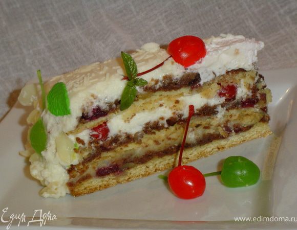 Дайте торту пропитаться 10-12 часов, а потом уже можно и наслаждаться.
 Приятного аппетита!!!