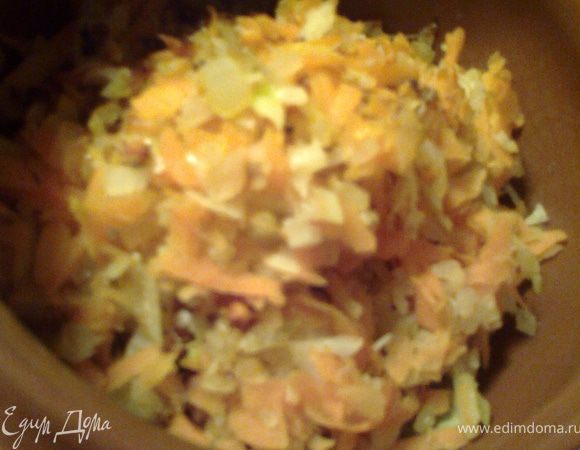 Сверху наши овощи поровну.