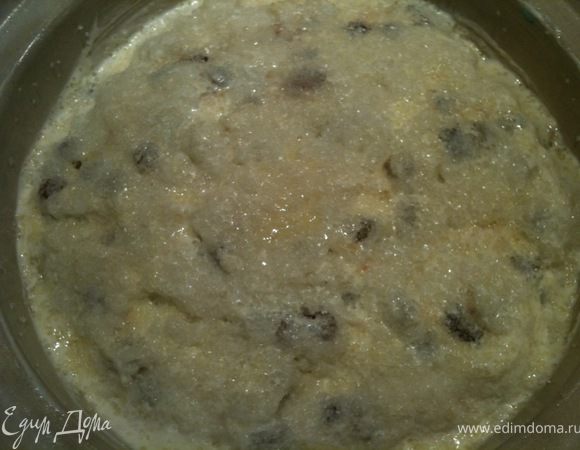 Посыпьте последний "кашный слой" сахаром и отправьте в духовку 180 градусов на 30 минут.