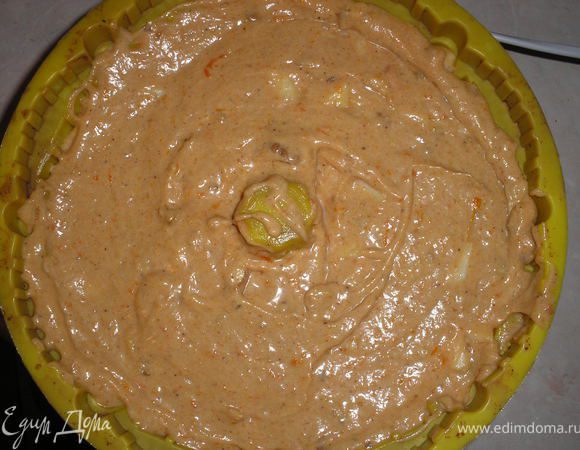 Вливаем тесто в форму и выпекаем в разогретой духовке при темп.180гр. 60-70 минут.