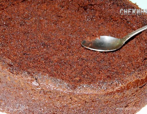 Выньте с помощью чайной ложки мякиш в центре. Можно также рукой.