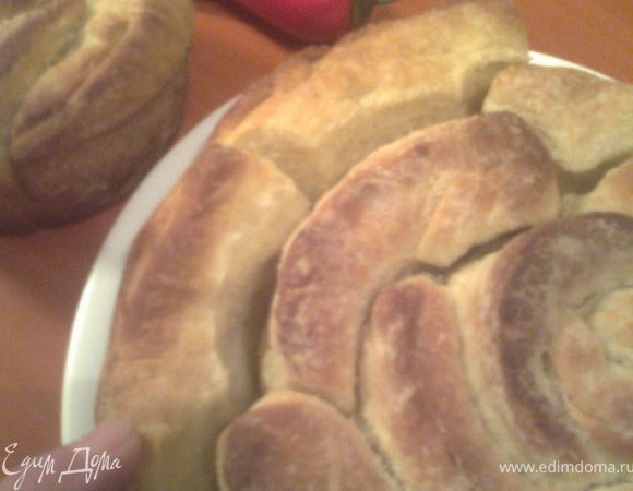 Всем понравилось необычное поедание этого каравая:просто отломи"лепесток"!Муж был в восторге!