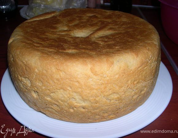 Хлебушек готов!!!
Достаем хлебушек, заворачиваем в полотенчик, ждем когда остынет и кушаем!!!
МММММММММММ, КАК ЖЕ ВКУУУУУСНО!!! 