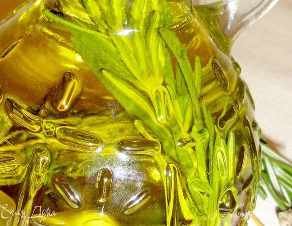 Через 3-4 дня масло можно использовать для приготовления заправок или самостоятельно.