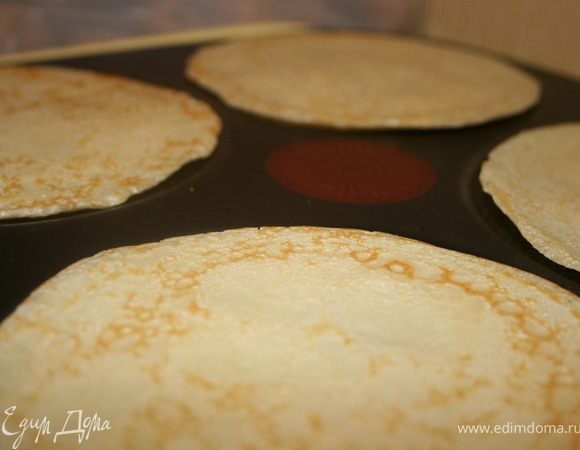 Обжариваем на сковородке ( я жарила на блиннице) диаметром примерно 10 см.