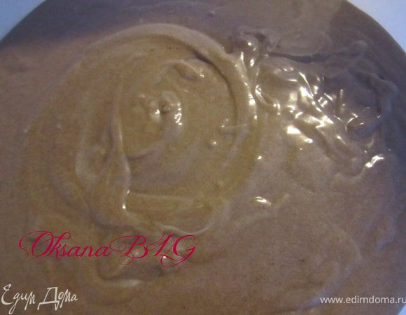 Залить шоколадный крем.