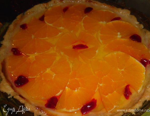 Приготовить желе по рецепту на упаковке и залить пирог.



