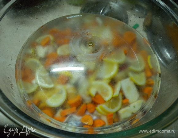 Отправить в духовку при 180С. С того времени как закипить готовить еще 1.5 2 часа. 