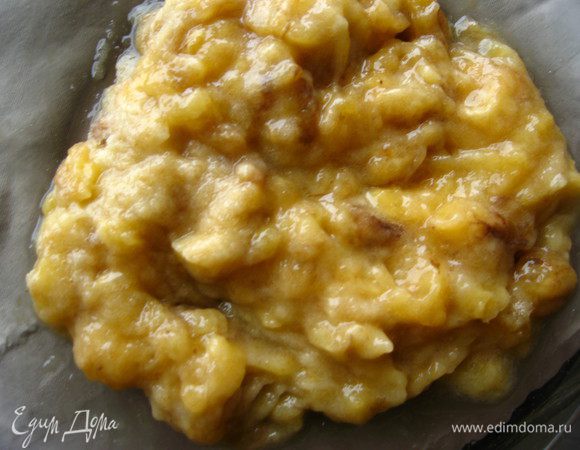 Бананы размять вилкой 