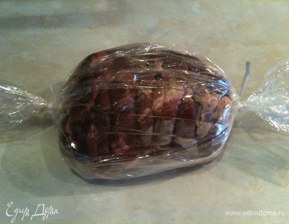 Положить в пакет для запекания. 