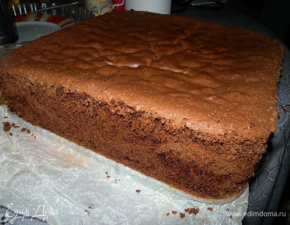 2. С какао. Форма 25Х25 см, поэтому делала на 8 яиц. 