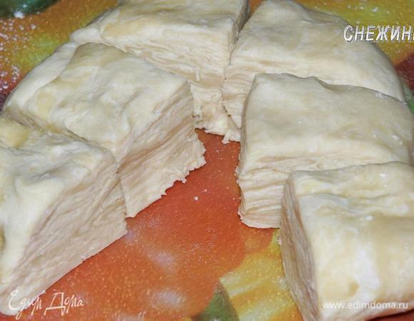 Вернемся к тесту. Готовое тесто делим на 6 частей.