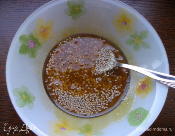 Смешиваем все ингредиенты для соуса.