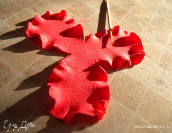 7. Или зубочисткой. Так мне нравится больше всего. 