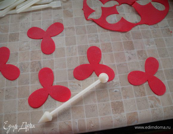 8. Можно специальным "шариком" на мате, но я лично так не люблю. (Можно в Ютубе видео посмотреть). 