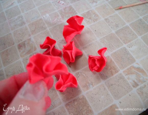 10. Собираем бутоном ("гвоздичкой"). 