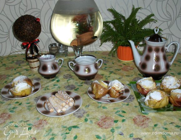 Посыпаем сахарной пудрой и получаем удовольствиееееее....очень вкусно!