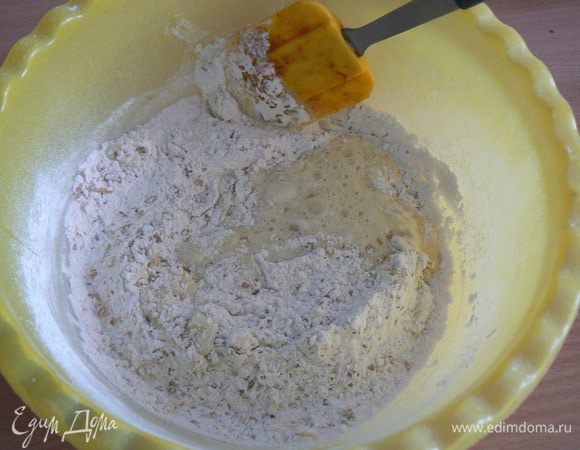 добавить к муке