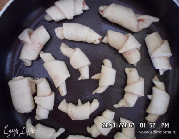 Свернуть в рогалик.