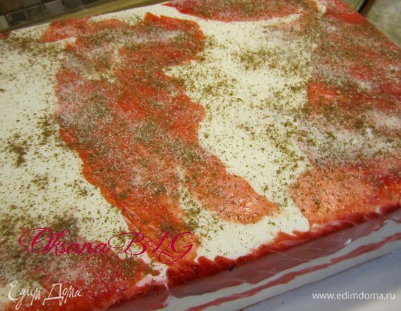 Сверху посыпать какао и пудрой.