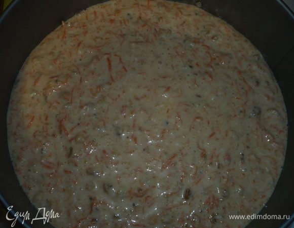 выпекать в разъемной форме, застеленной пергаментом 40-50 минут в разогретой духовке при температуре 180 гр. до сухой зубочистки