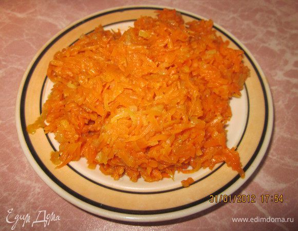 С вечера у меня остался маринад,пригодился! (спассеровать морковь,лук,добавить сахар,соль,уксус по вкусу)


